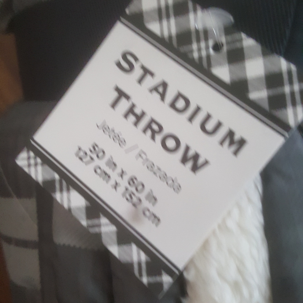 Sherpa lined stadium throw 50" X 60" NWT